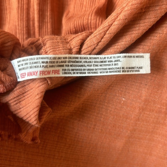 FREE PEOPLE BEACH Long Sleeve Cropped in Rust Orange Peasant Style Size XS - Picture 6 of 9